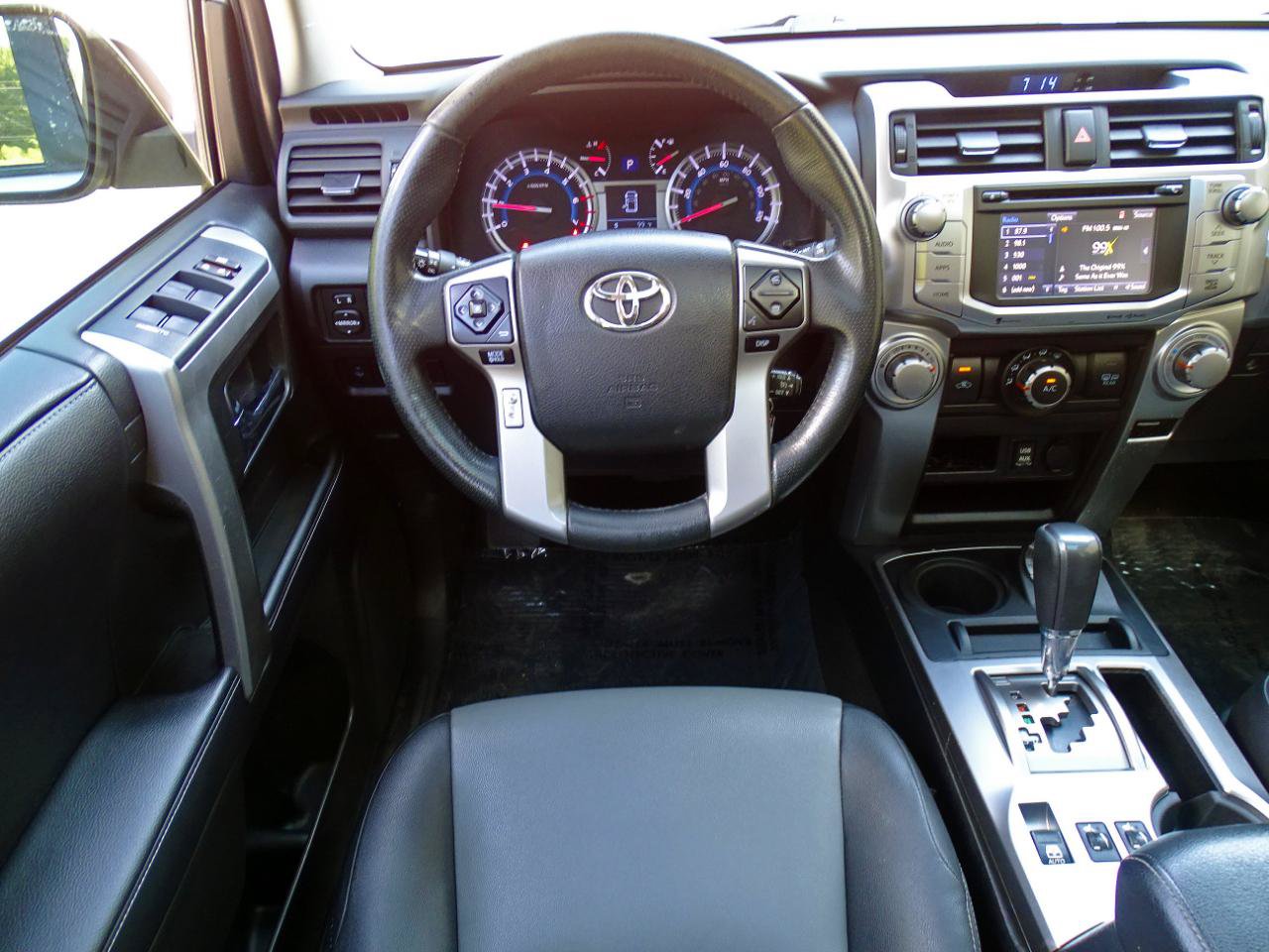 Used 2017 Toyota 4Runner SR5 Premium AWD/4WD image 27