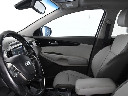 Used 2019 Kia Sorento SX image 20