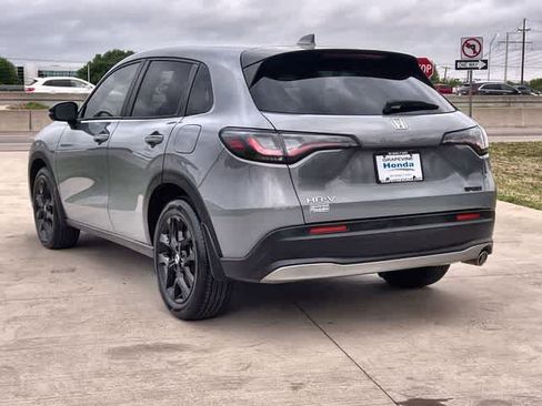 Used 2024 Honda HR-V Sport image 5