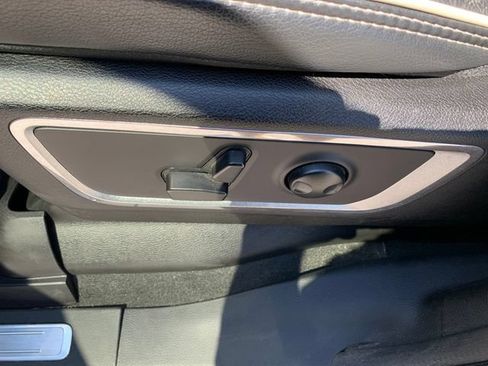 Used 2022 RAM 1500 Laramie w/ Sport Appearance Package AWD/4WD image 21