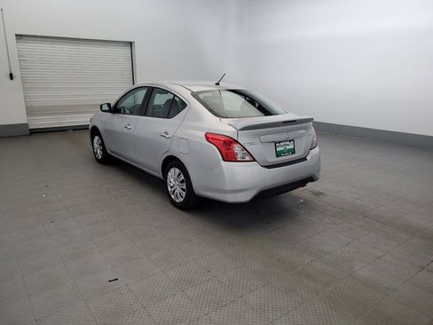 Used 2019 Nissan Versa SV FWD image 5