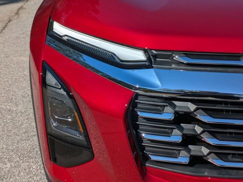 New 2026 Chevrolet Equinox LT w/ Convenience Package II image 10