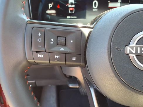 Used 2025 Nissan Kicks SR FWD image 20