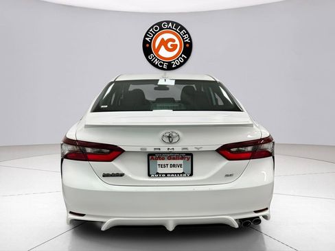 Used 2024 Toyota Camry SE FWD image 6