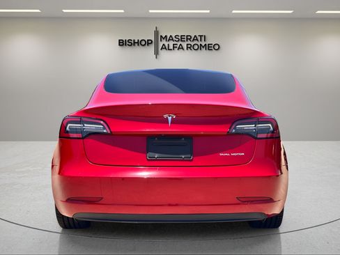 Used 2022 Tesla Model 3 Long Range AWD/4WD image 4