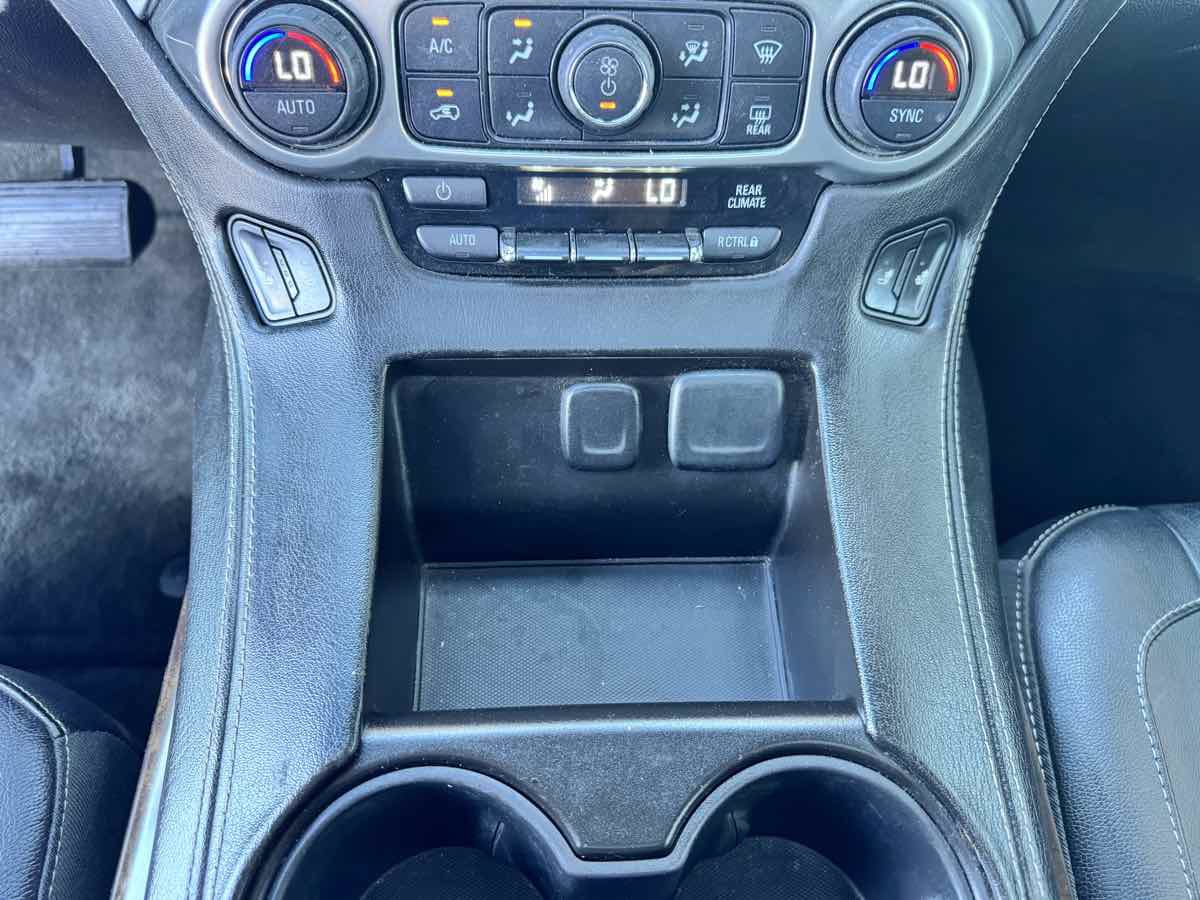 Used 2015 Chevrolet Suburban LT AWD/4WD image 55
