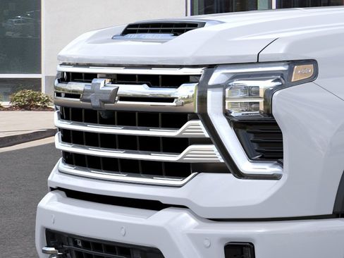 New 2026 Chevrolet Silverado 2500 High Country w/ High Country Premium Package AWD/4WD image 15