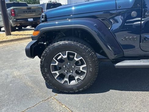 Certified 2025 Jeep Wrangler Unlimited Sahara w/ Safety Group AWD/4WD image 13
