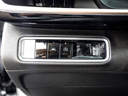 Used 2024 Buick Envision Sport Touring image 16