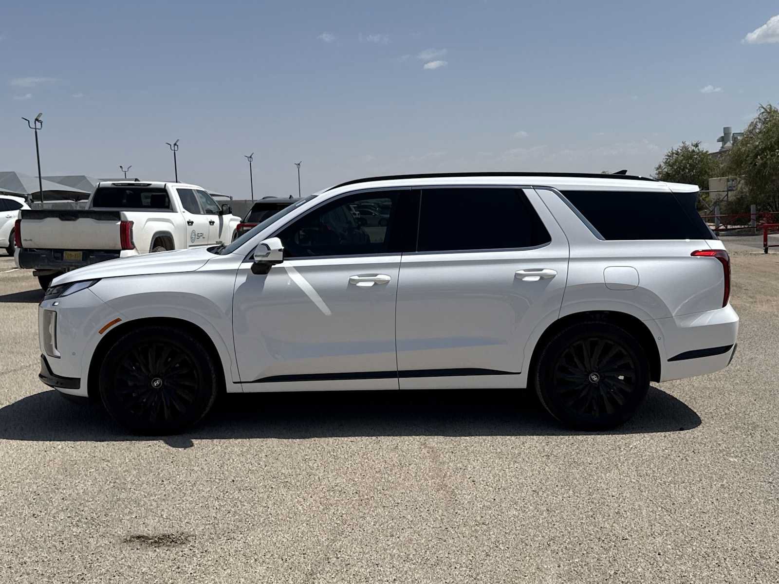 Used 2025 Hyundai Palisade Calligraphy AWD/4WD image 5