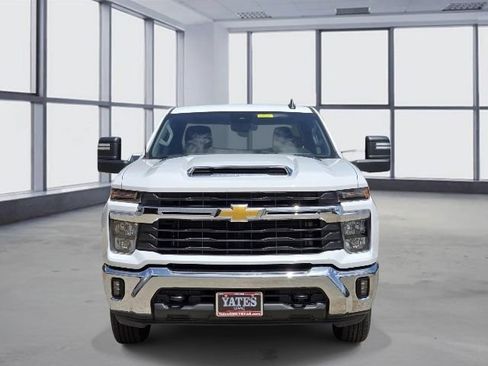 Used 2025 Chevrolet Silverado 2500 LT w/ Convenience Package AWD/4WD image 2