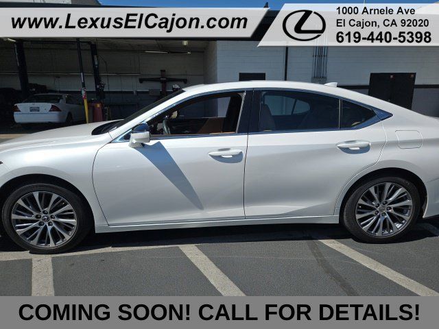 Used 2019 Lexus ES 350 w/ Premium Package FWD image 2