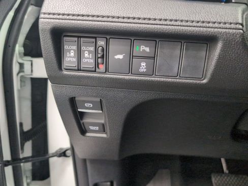 New 2026 Honda Odyssey Touring image 22