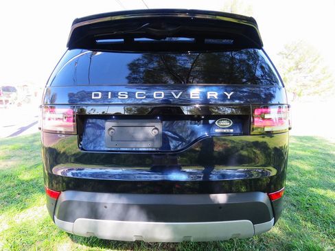 Used 2018 Land Rover Discovery HSE image 6