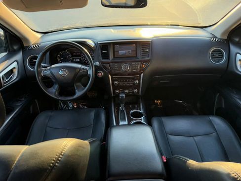 Used 2014 Nissan Pathfinder SL FWD image 11