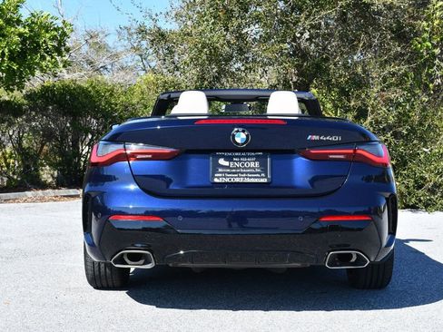 Used 2024 BMW M440i Convertible w/ Premium Package image 36