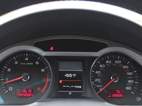 Used 2011 Audi A6 3.0T Premium Plus image 29