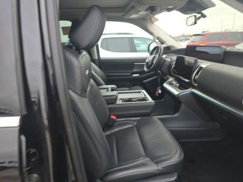 Certified 2025 Ford Expedition Max Platinum image 13