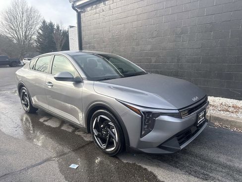 Used 2025 Kia K4 EX image 4