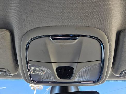 Used 2020 Jeep Cherokee Trailhawk w/ Cold Weather Group image 21