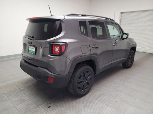 Used 2019 Jeep Renegade Sport image 9