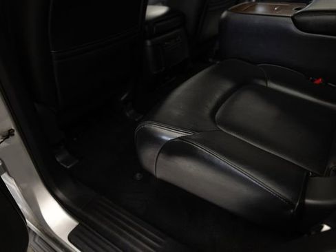 Used 2024 Nissan Armada SL w/ Captain's Chairs Package AWD/4WD image 15