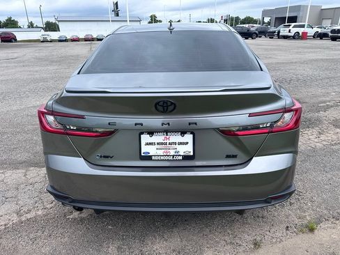 Used 2025 Toyota Camry SE FWD image 7