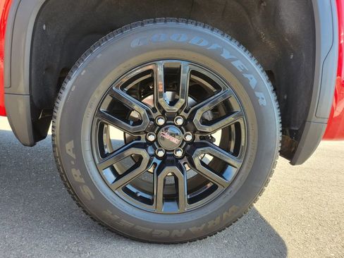 Used 2020 GMC Sierra 1500 Elevation w/ Elevation Value Package image 32