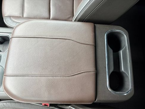 Used 2025 GMC Sierra 1500 Denali AWD/4WD image 30