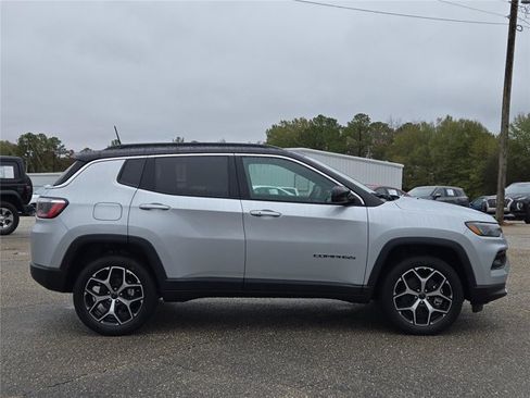 New 2026 Jeep Compass Limited AWD/4WD image 11