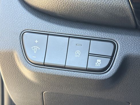 New 2026 Kia Seltos S FWD image 18
