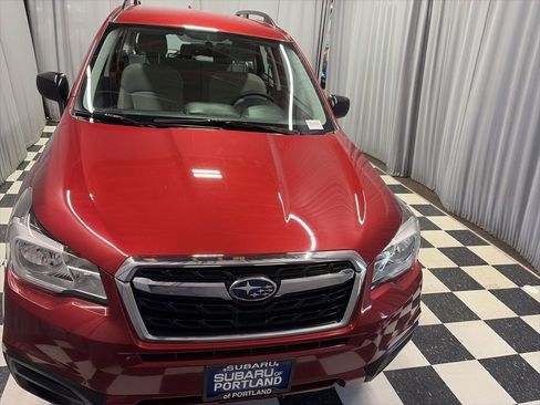 Used 2018 Subaru Forester 2.5i w/ Popular Package #3A AWD/4WD image 2