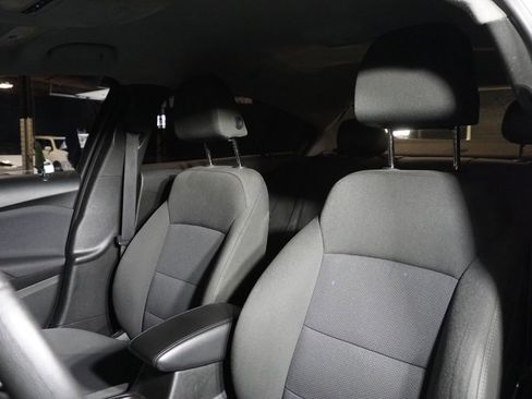 Used 2019 Chevrolet Cruze LT w/ LT Fleet Convenience Package FWD image 10
