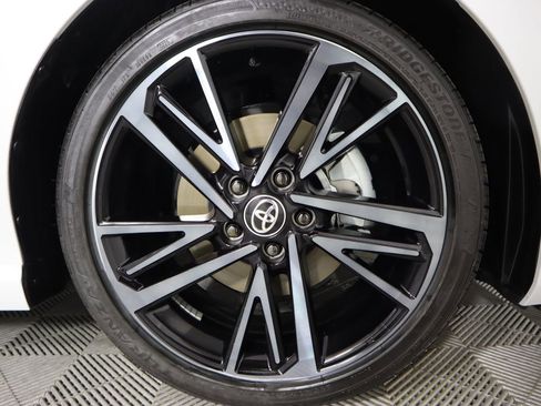 Used 2025 Toyota Camry XSE w/ Premium Package image 30