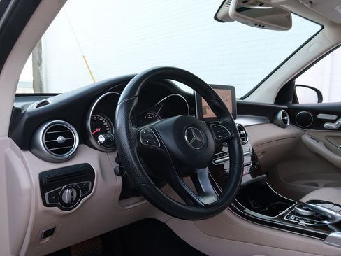 Used 2016 Mercedes-Benz GLC 300 image 25