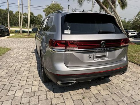 Used 2024 Volkswagen Atlas SEL AWD/4WD image 36
