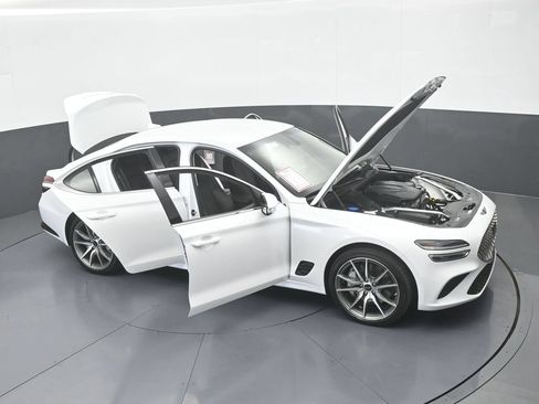 Used 2025 Genesis G70 2.5T RWD image 72
