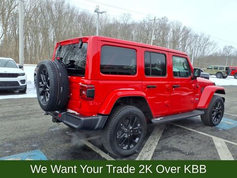 Used 2021 Jeep Wrangler Unlimited Sahara image 6
