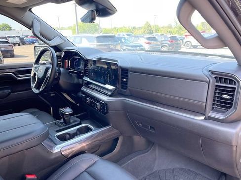 Used 2024 Chevrolet Silverado 1500 LTZ w/ Technology Package AWD/4WD image 30