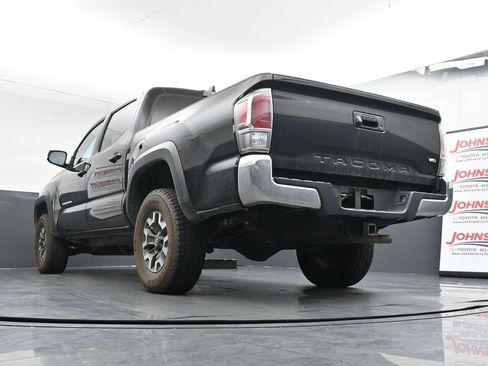 Used 2023 Toyota Tacoma TRD Off-Road image 21