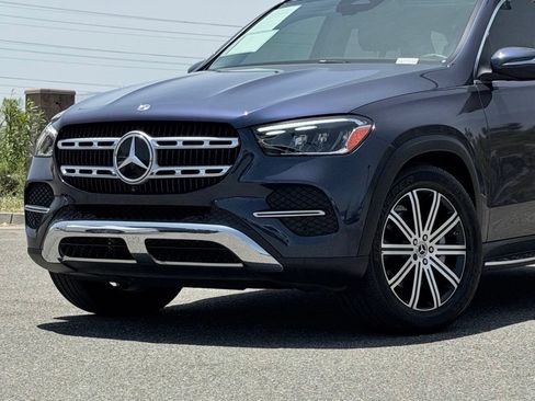 Certified 2025 Mercedes-Benz GLE 350 4MATIC image 3