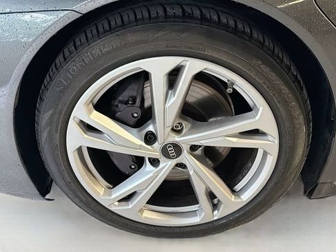 Used 2024 Audi e-tron GT Premium Plus AWD/4WD image 40