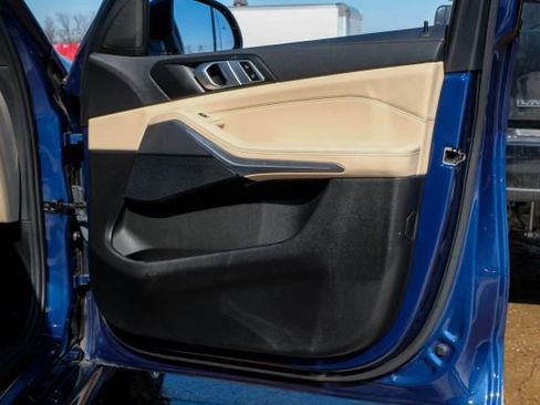 Used 2022 BMW X5 sDrive40i w/ M Sport Package image 52