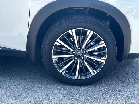 New 2026 Nissan Pathfinder Platinum w/ Cargo Package AWD/4WD image 9