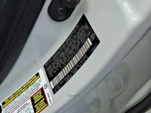 Used 2023 Toyota Camry SE FWD image 31