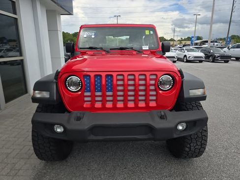 Used 2019 Jeep Wrangler Sport AWD/4WD image 2