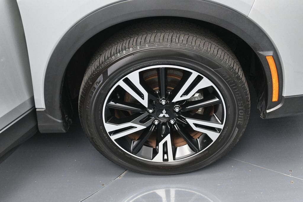 Used 2025 Mitsubishi Eclipse Cross SE AWD/4WD image 39