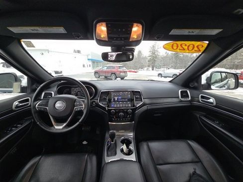 Used 2020 Jeep Grand Cherokee Limited w/ Luxury Group II image 23