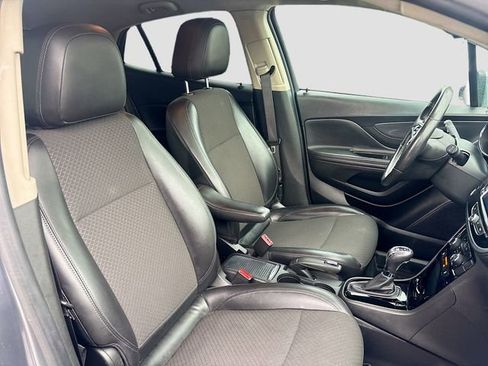 Used 2020 Buick Encore Preferred image 25