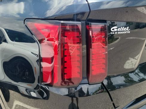 Used 2021 Kia Sorento S w/ Panoramic Sunroof Package FWD image 9